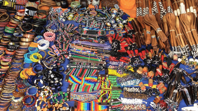 File:Traditional Maasai Jewelry. Triangle Curio Market, Nairobi